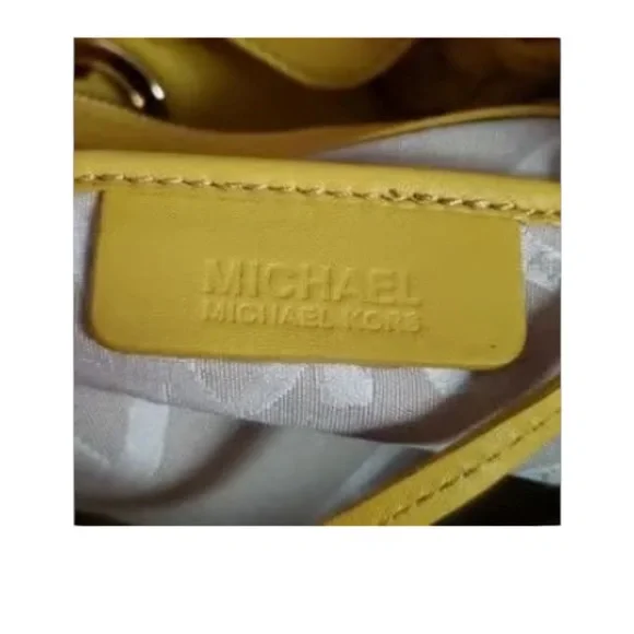 Michael Kors Astor Large Grommet Tassel Leather Hobo Shoulder Bag Yellow NWOT - Picture 10 of 12